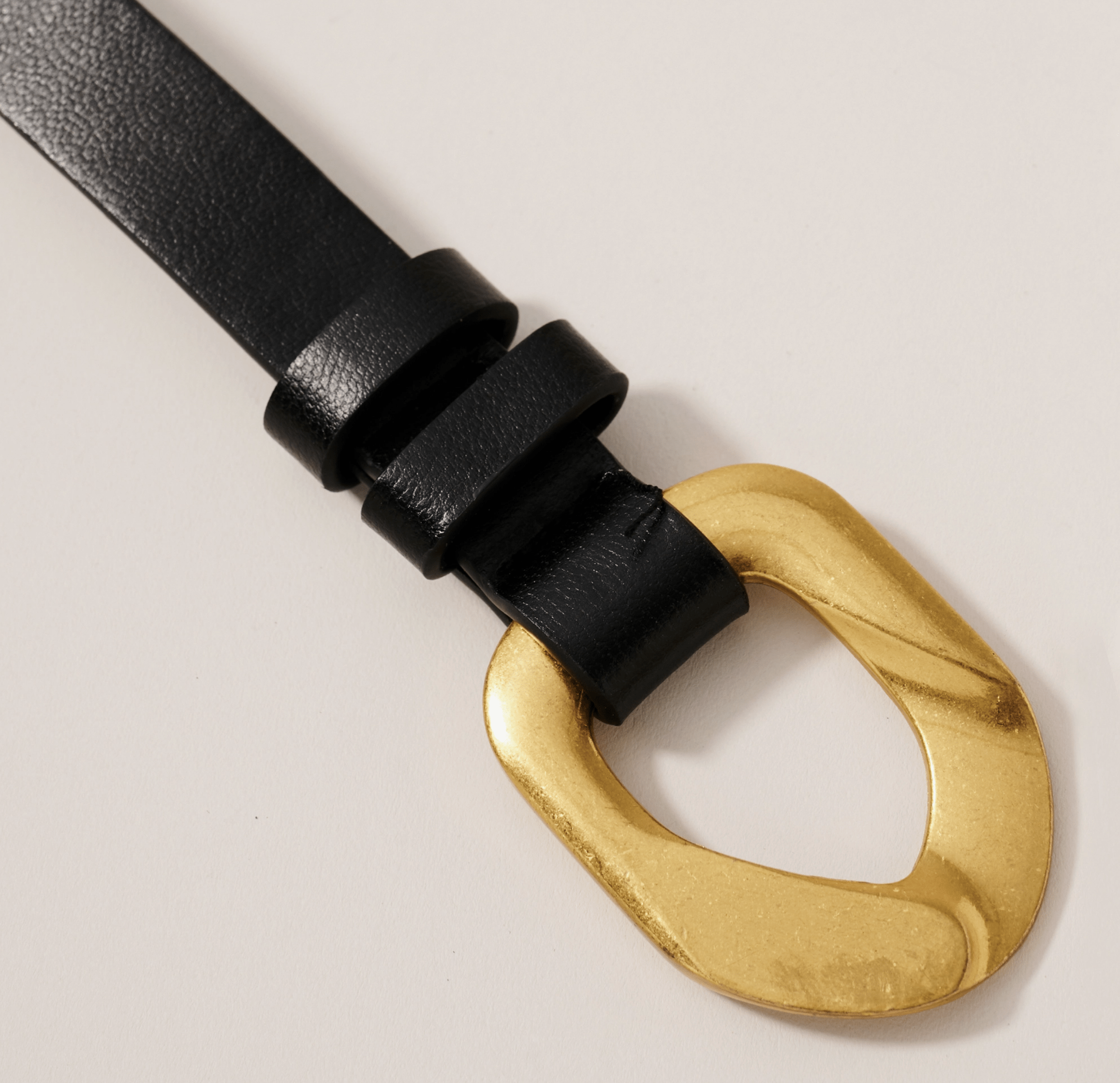 Oval Buckle Belt