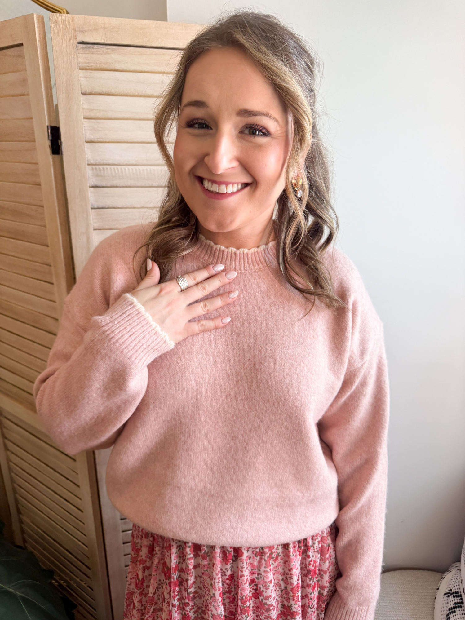 Celina Contrast Trim Scalloped Sweater - The Collective Rose