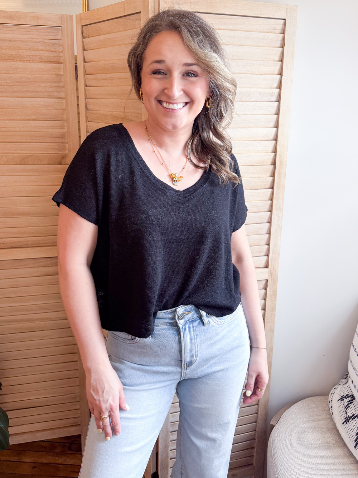 Julia V-Neck Slub Tee - Black - The Collective Rose