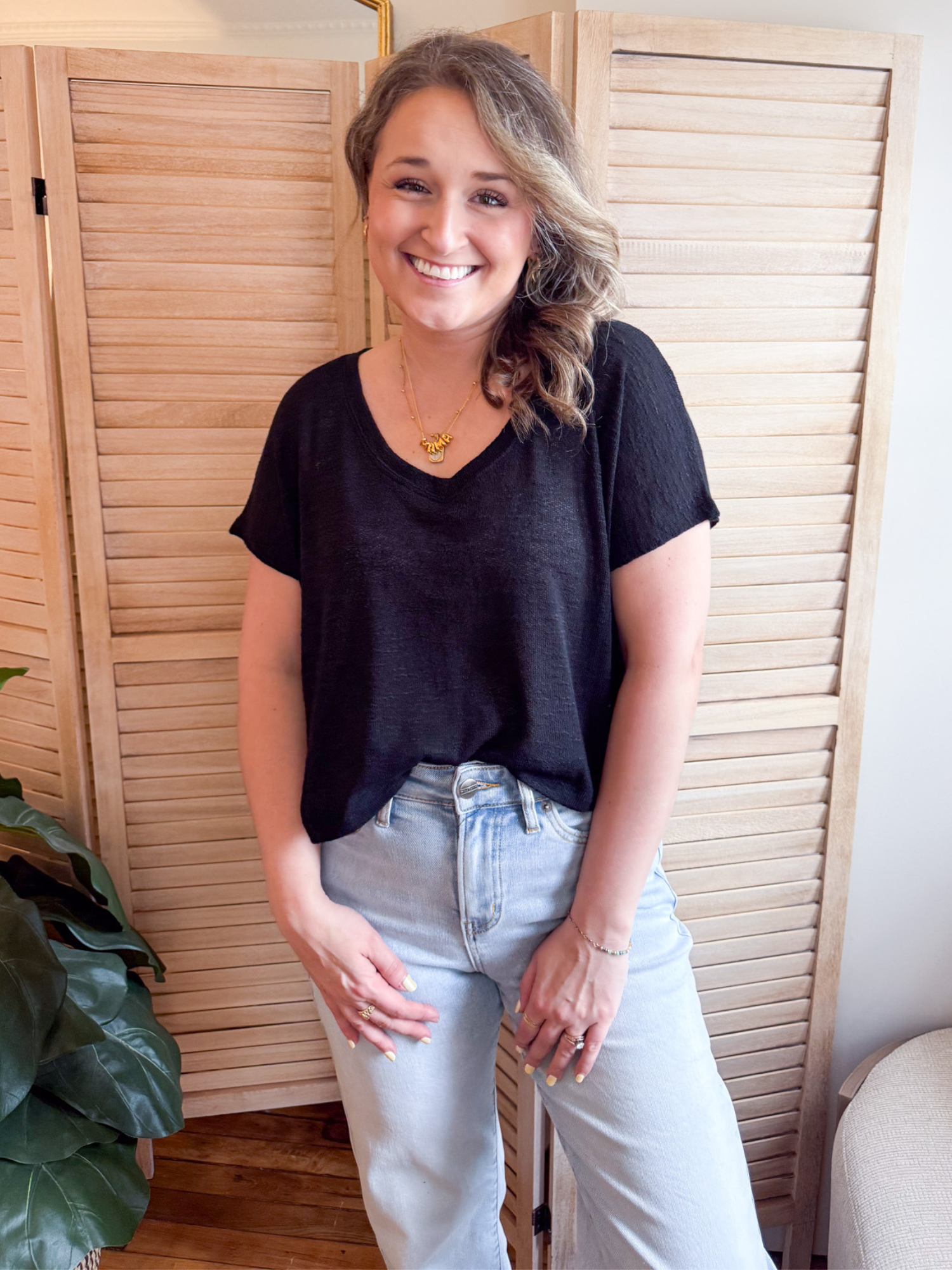 Julia V-Neck Slub Tee - Black - The Collective Rose