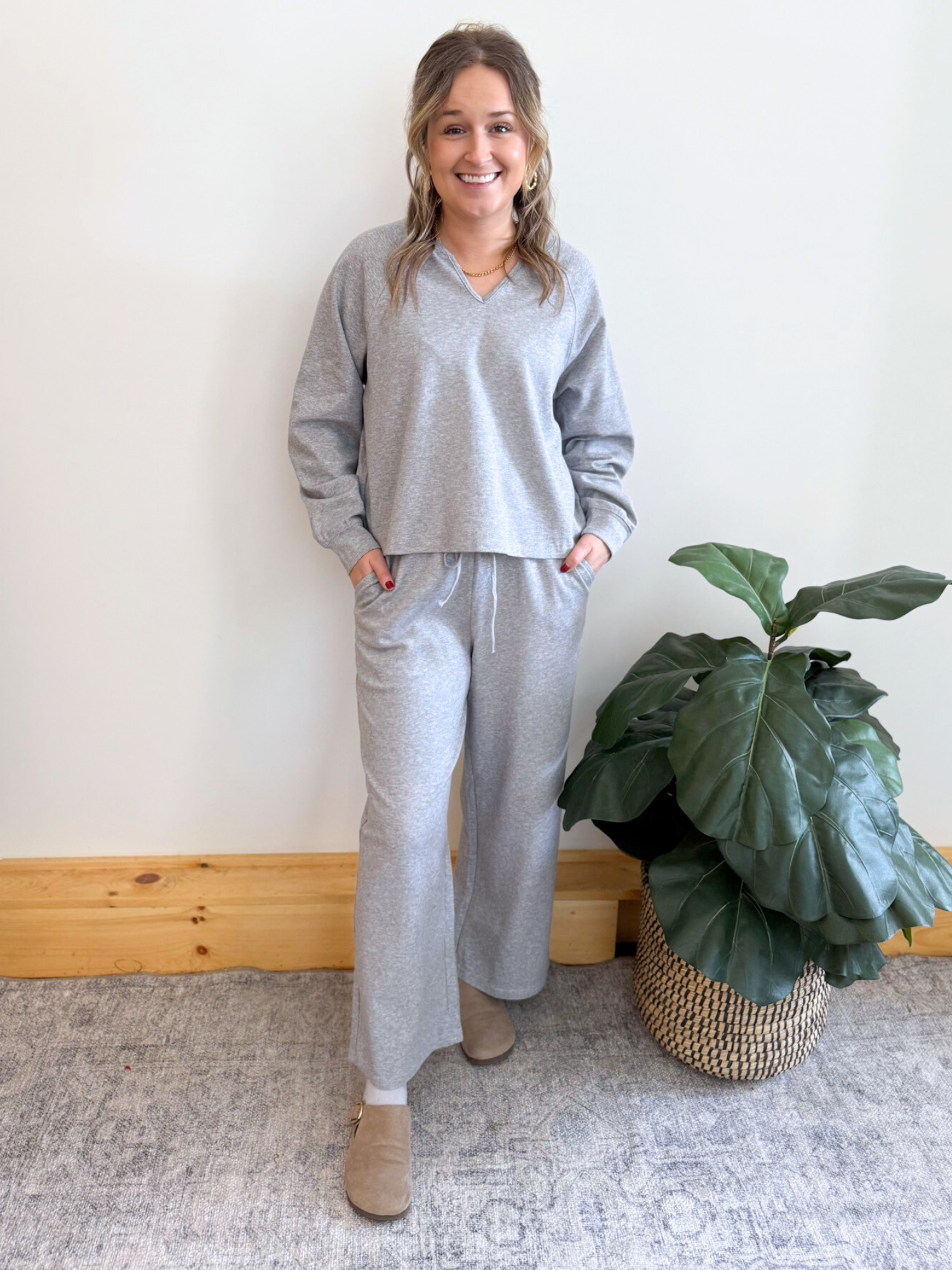 Espresso Run V-Neck Sweatshirt - Collective Rose