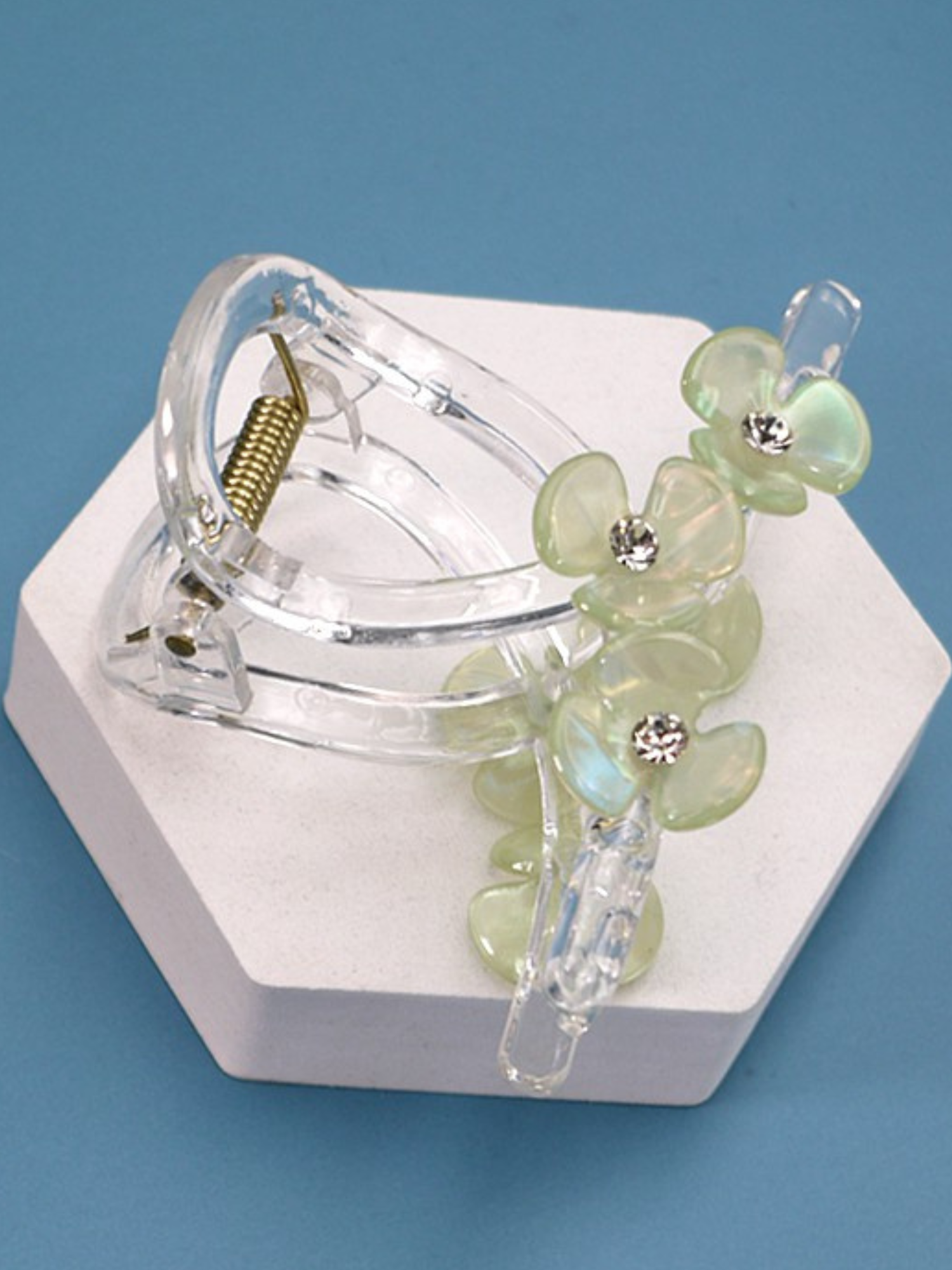 Daisy Twist Hair Claw Clip - The Collective Rose