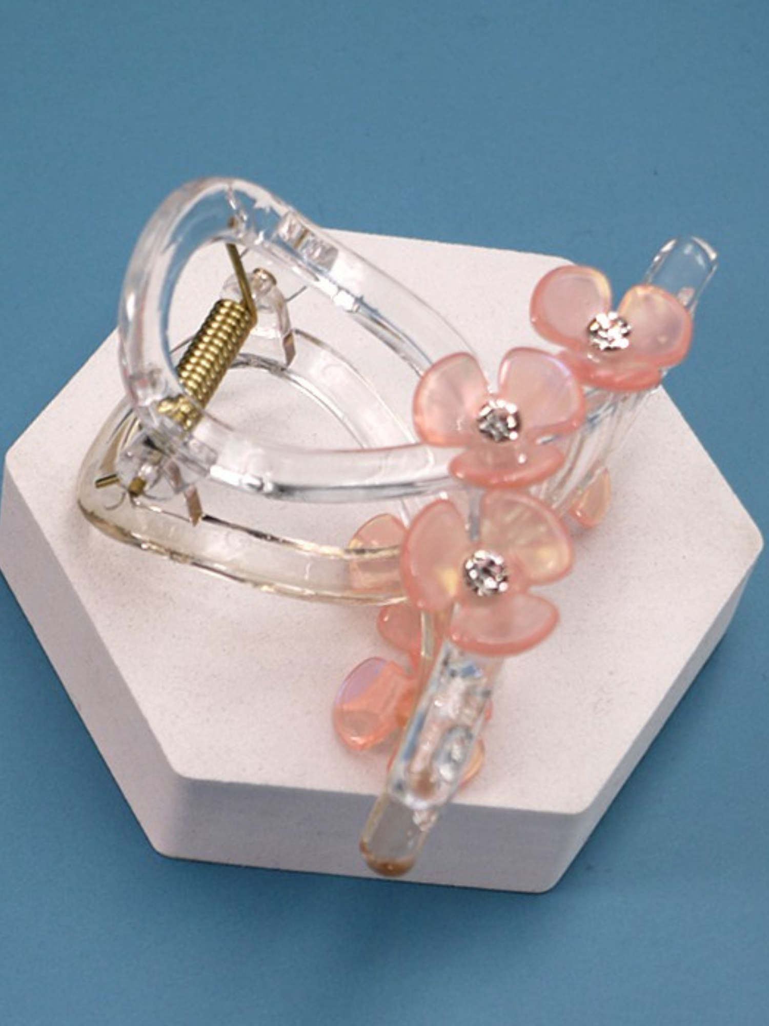 Daisy Twist Hair Claw Clip - The Collective Rose