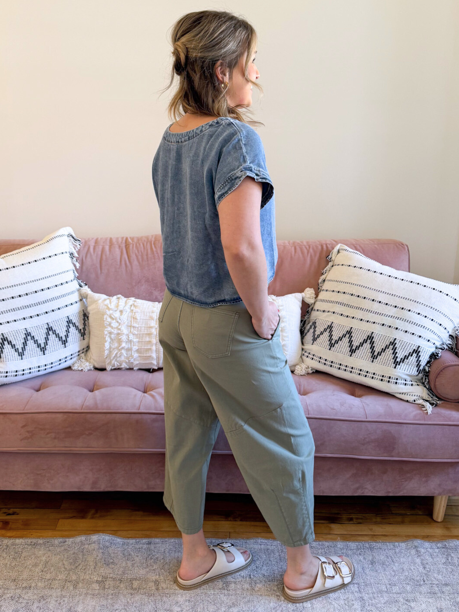 Falyn Cropped Barrel Pants - Olive