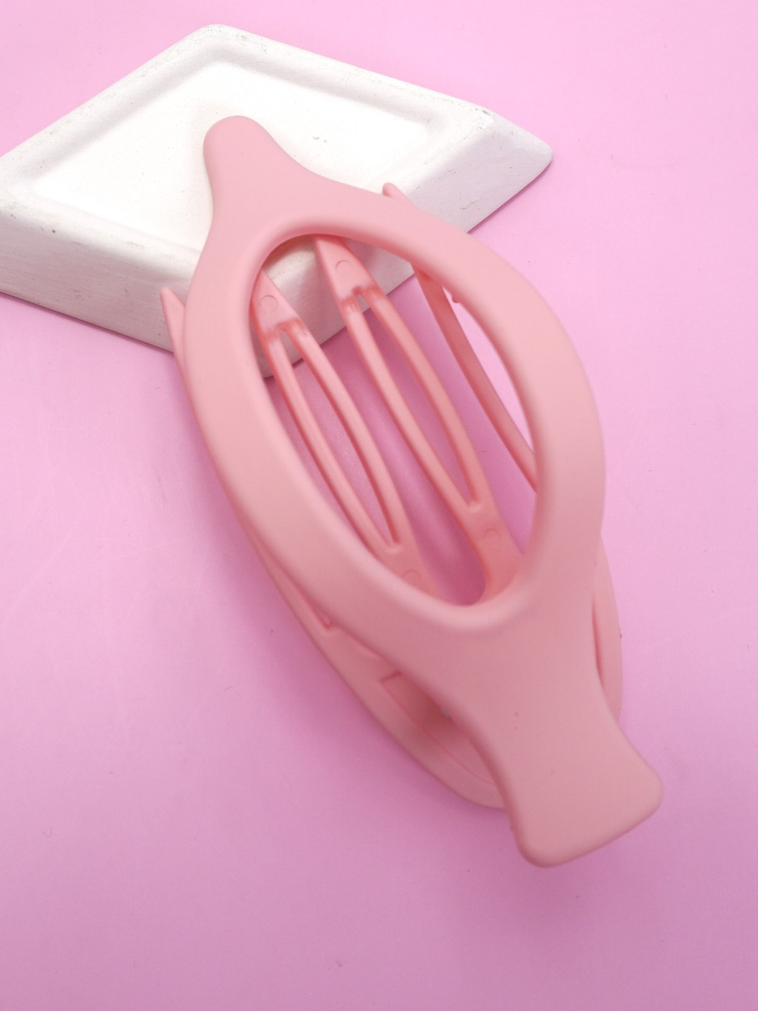 Flat Lay Hair Claw Clip