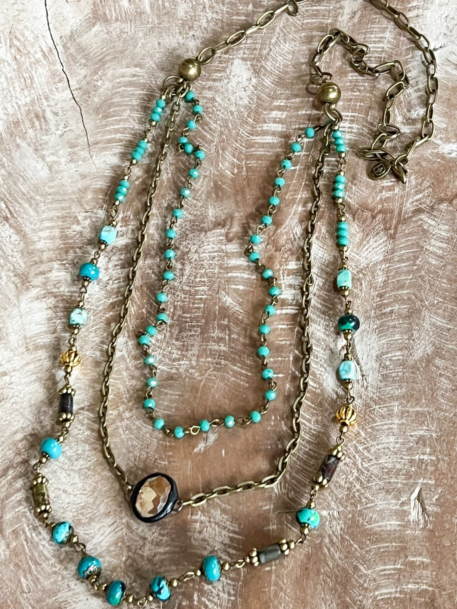 Justina Magnetic Layered Necklace -Turquoise - The Collective Rose