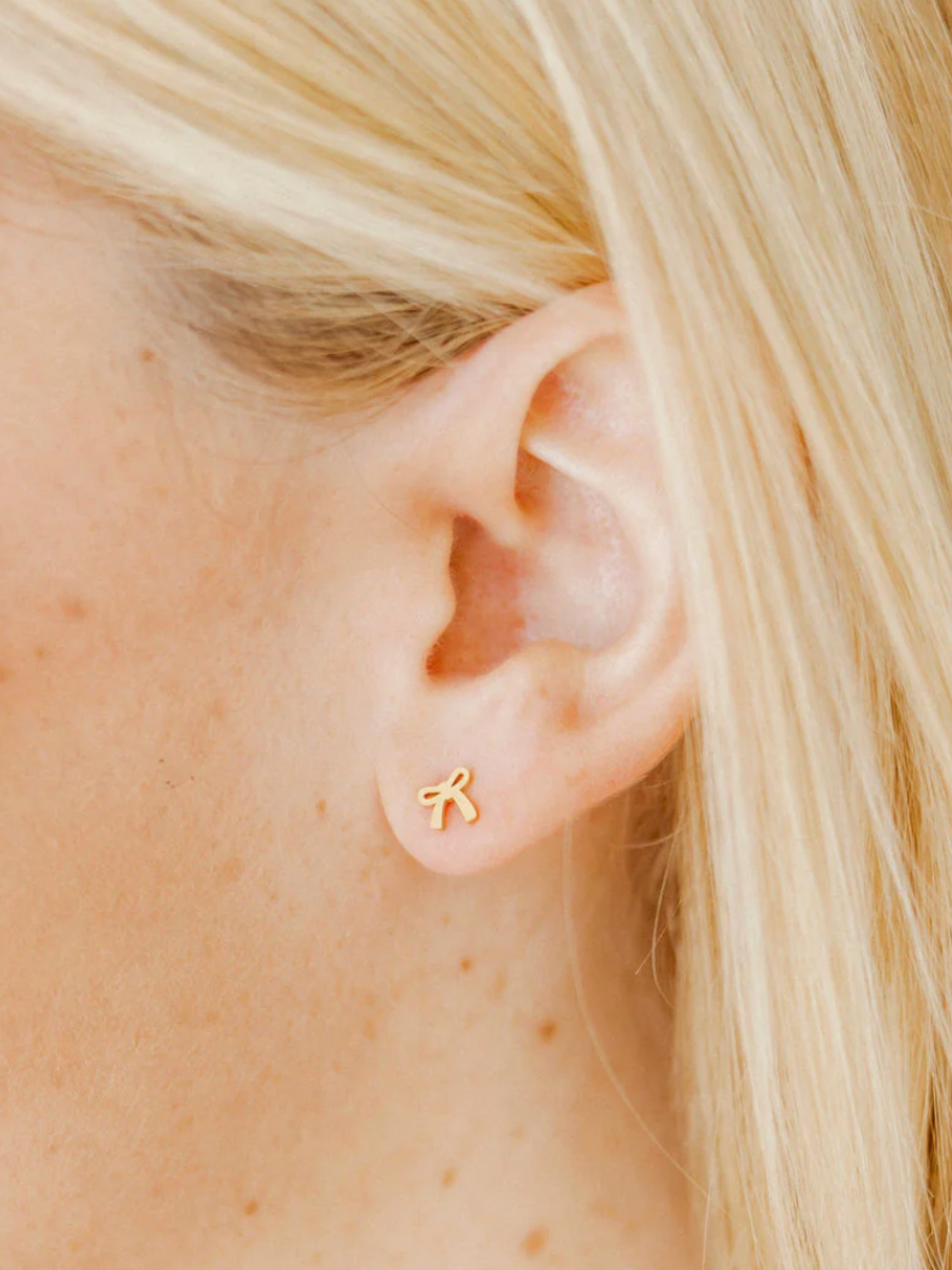Ruby Bow Screwback Stud Earrings - The Collective Rose