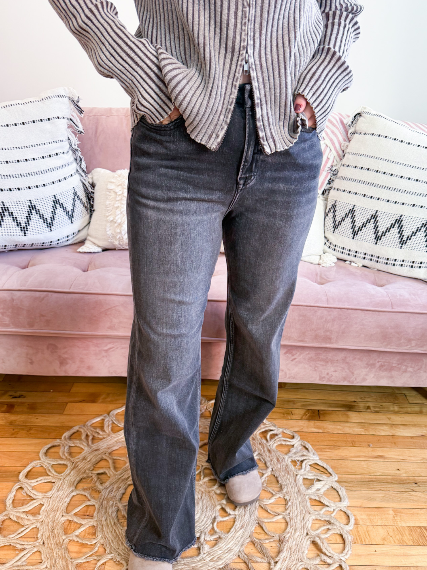 Super High Rise Wide Leg Jeans - Black Wash