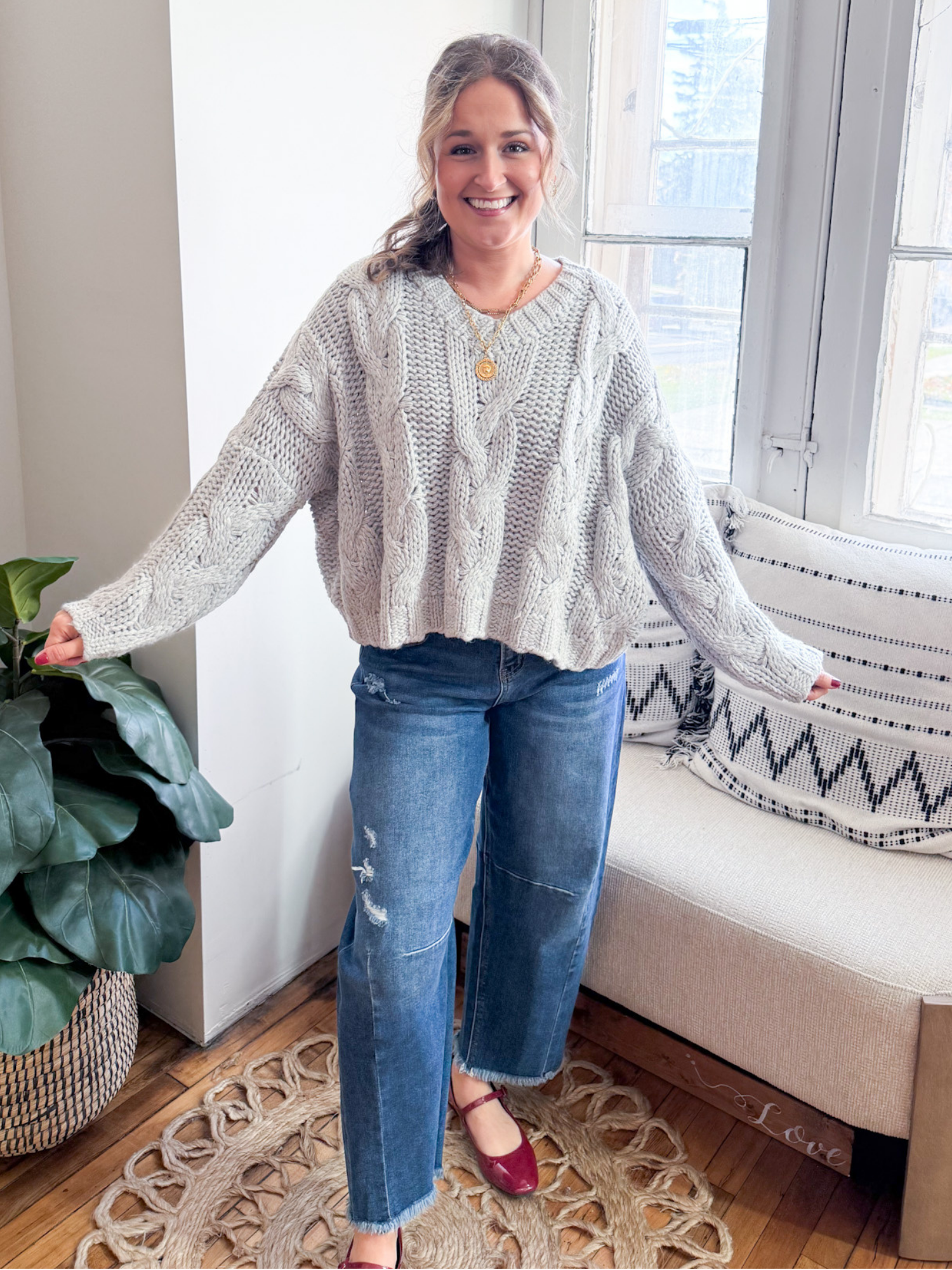 Nora Cable Knit V-Neck Sweater - The Collective Rose