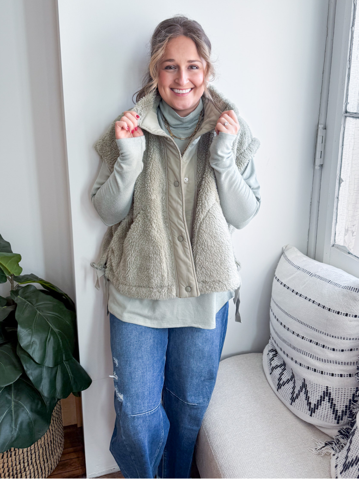 Camren Sherpa Vest - The Collective Rose