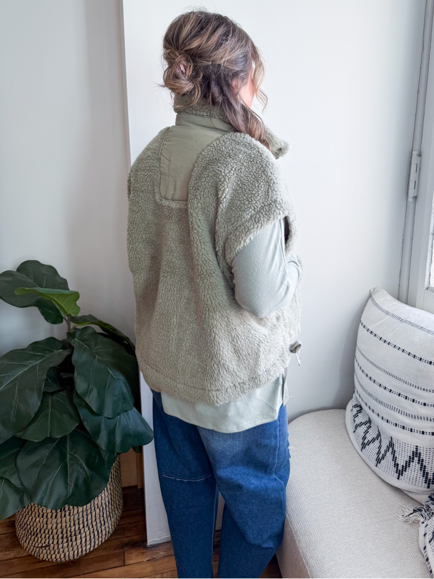 Camren Sherpa Vest - The Collective Rose