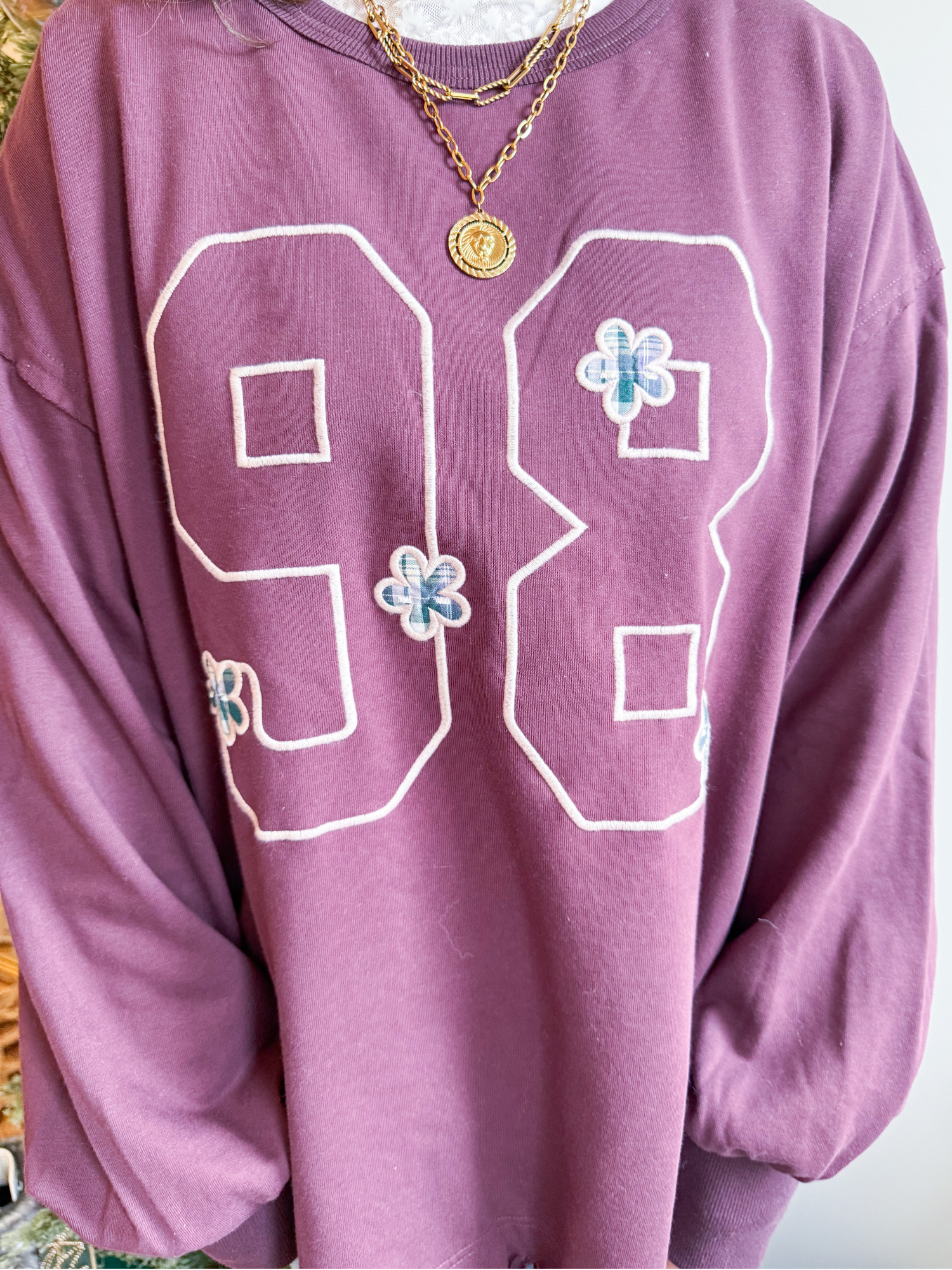98 Embroidered Oversized Crewneck