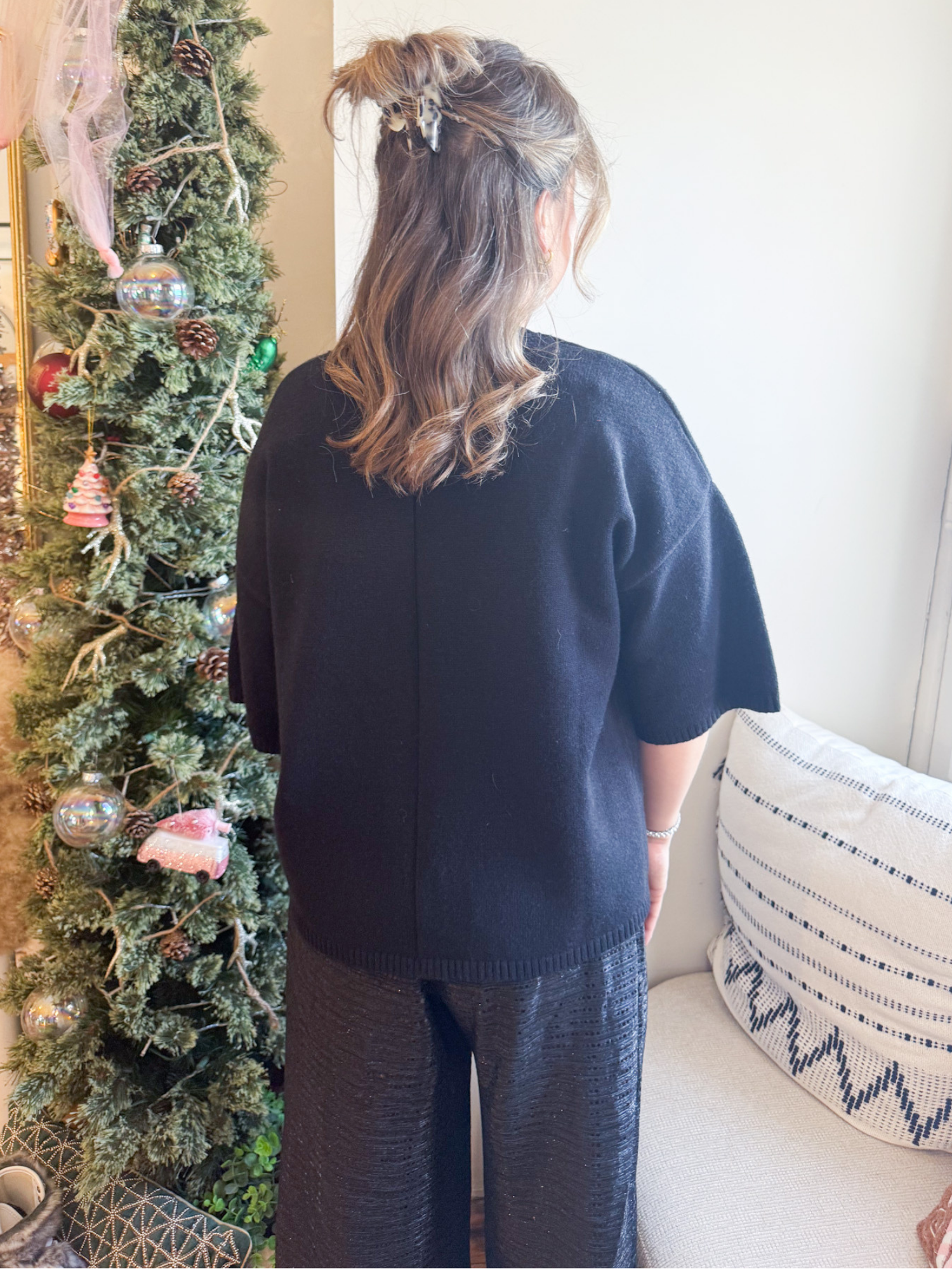 Tessa Short Sleeve Oversized Sweater - Black