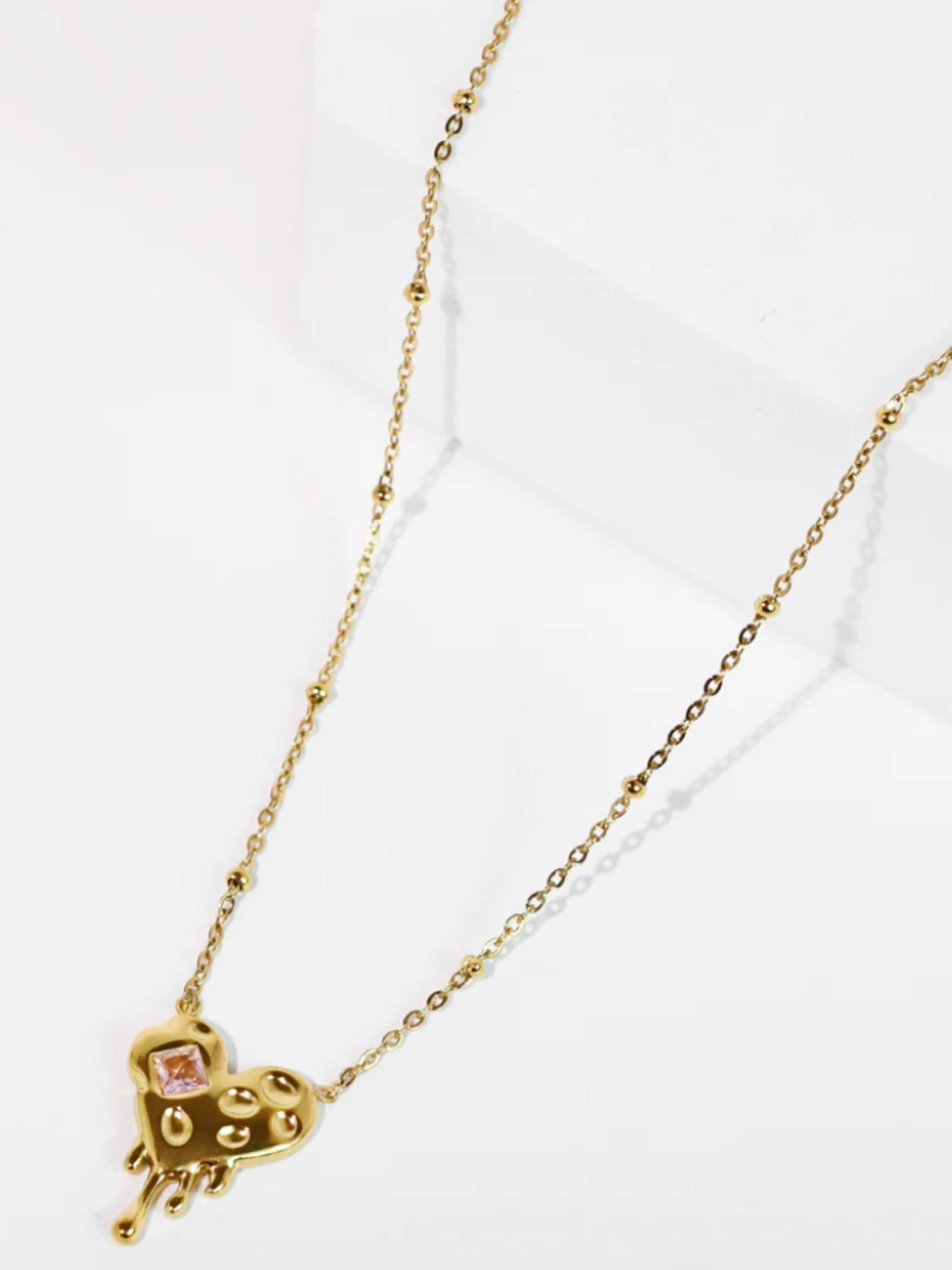 Lover's Glow Necklace - The Collective Rose