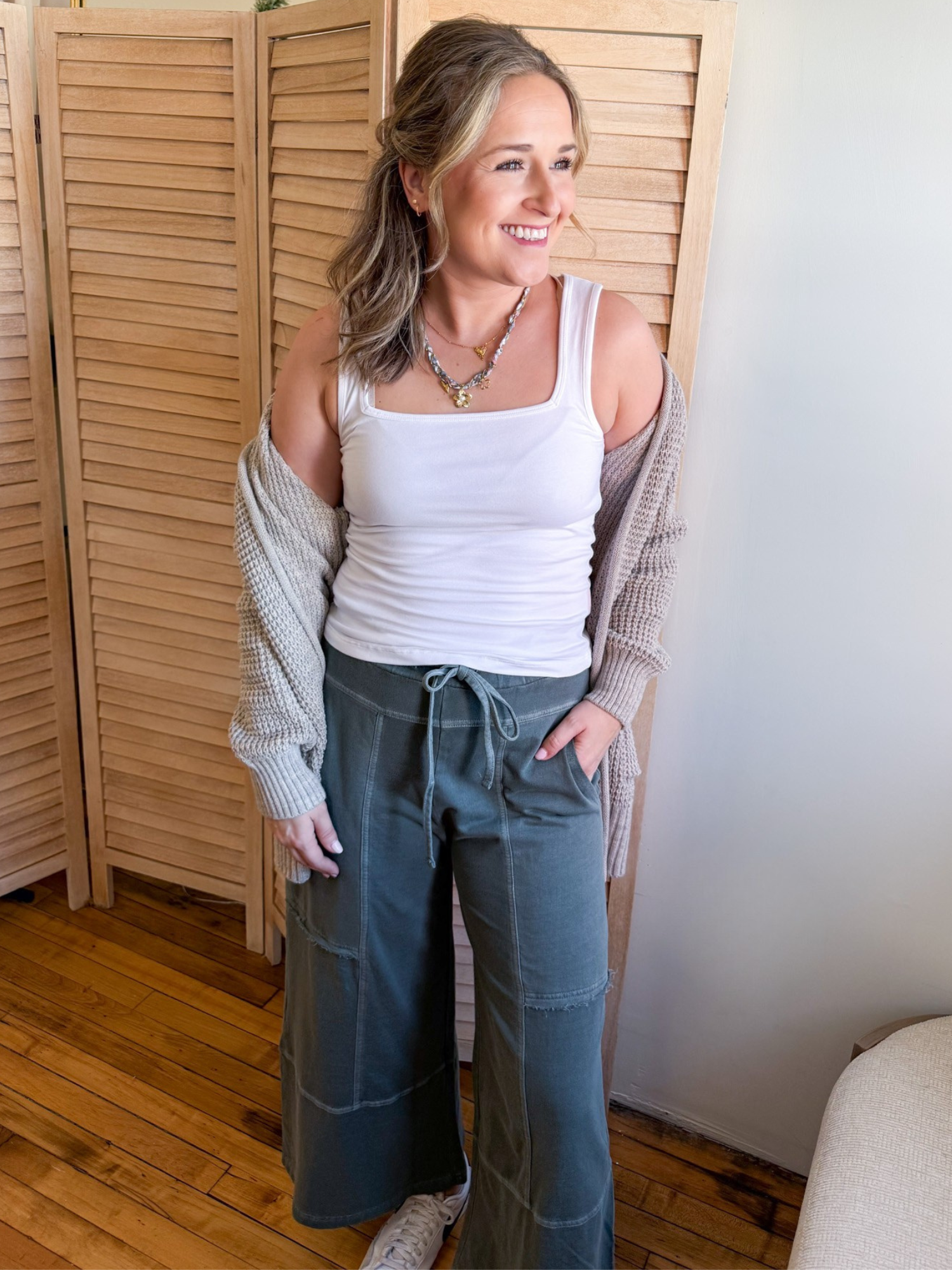 Basic Square Neck Tank Top - White - The Collective Rose