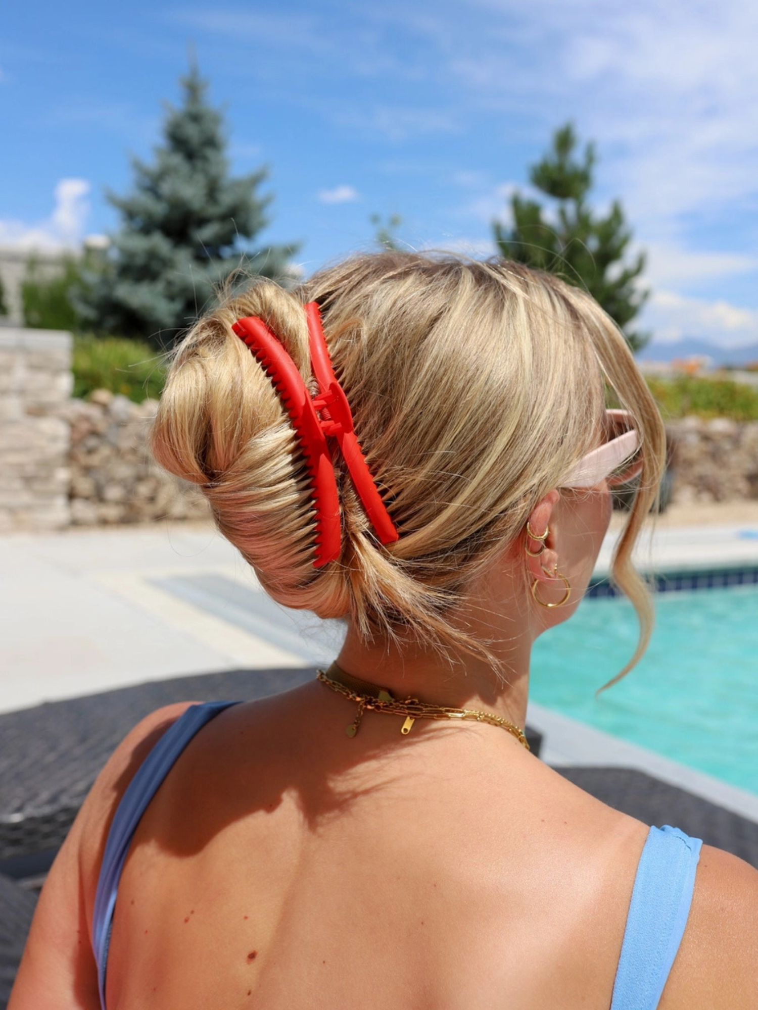 Matte Original Hold Everything Claw - Bright Red - The Collective Rose