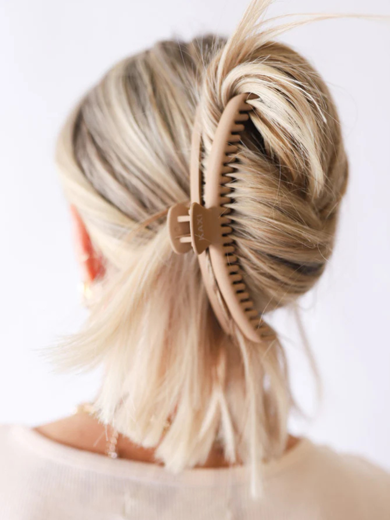 Matte Original Hold Everything Claw - Bone - The Collective Rose