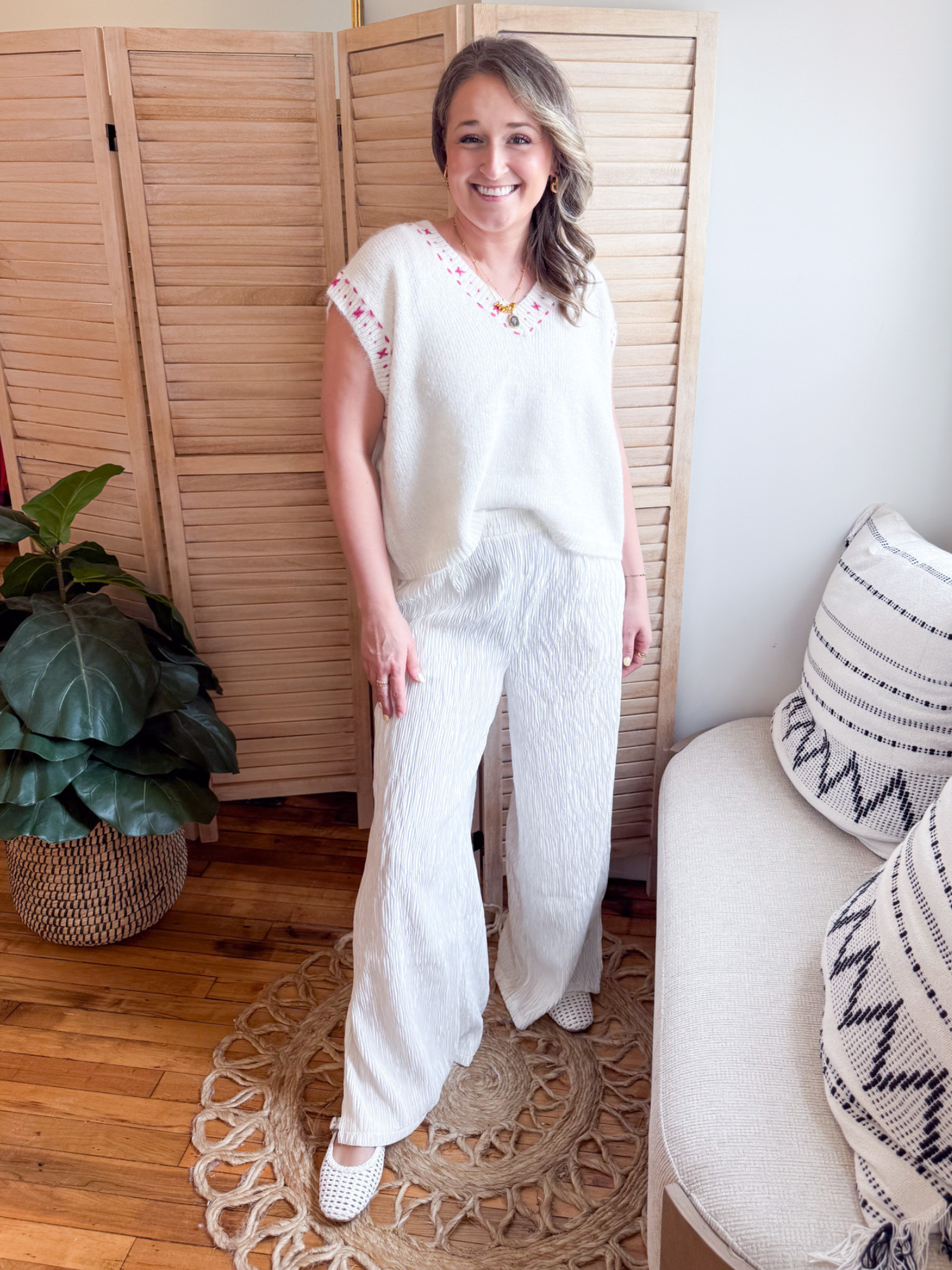 Nia Contrast Stitch Sweater Vest - The Collective Rose