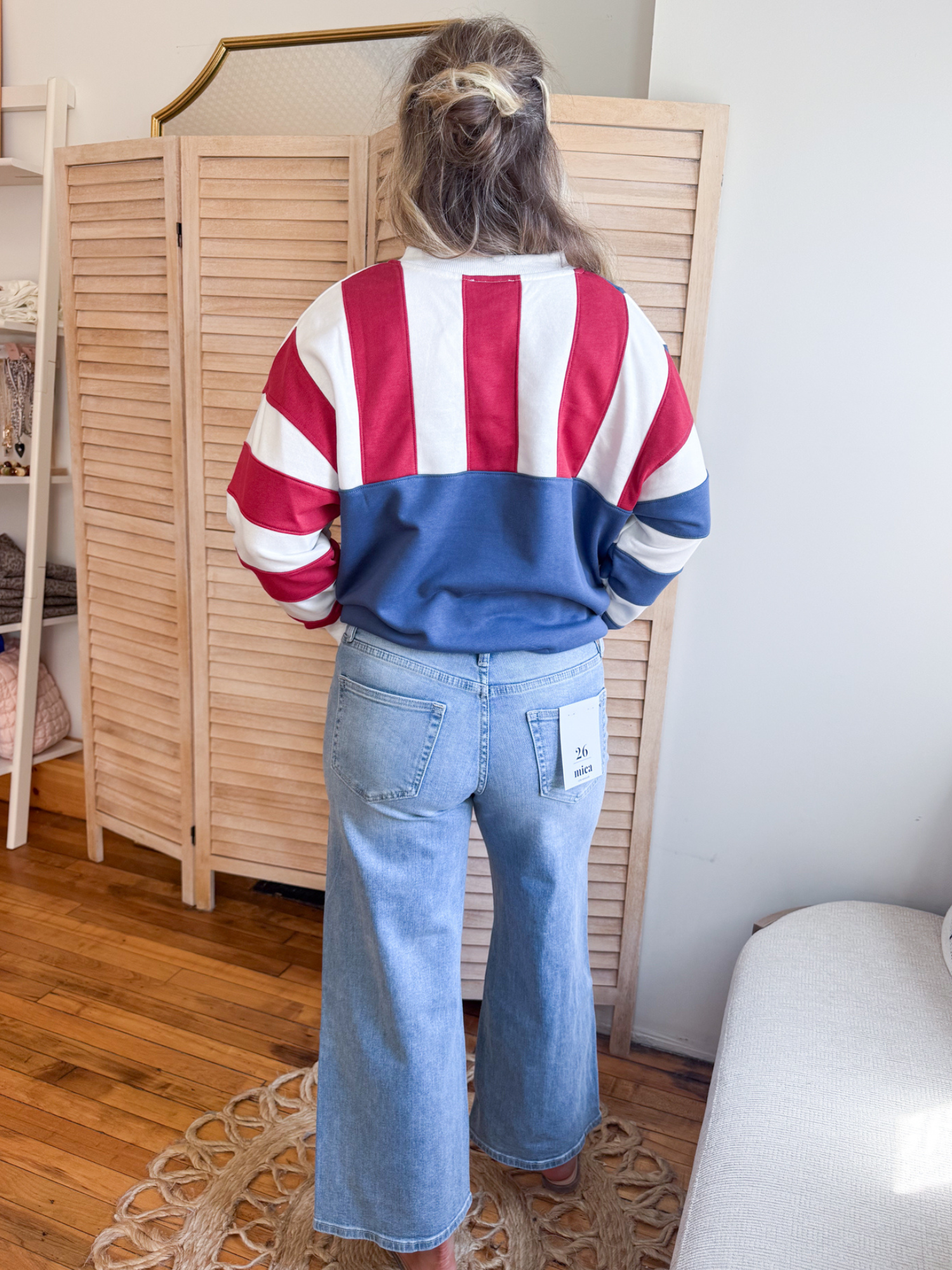 Mid Rise Wide Leg Crop Jeans