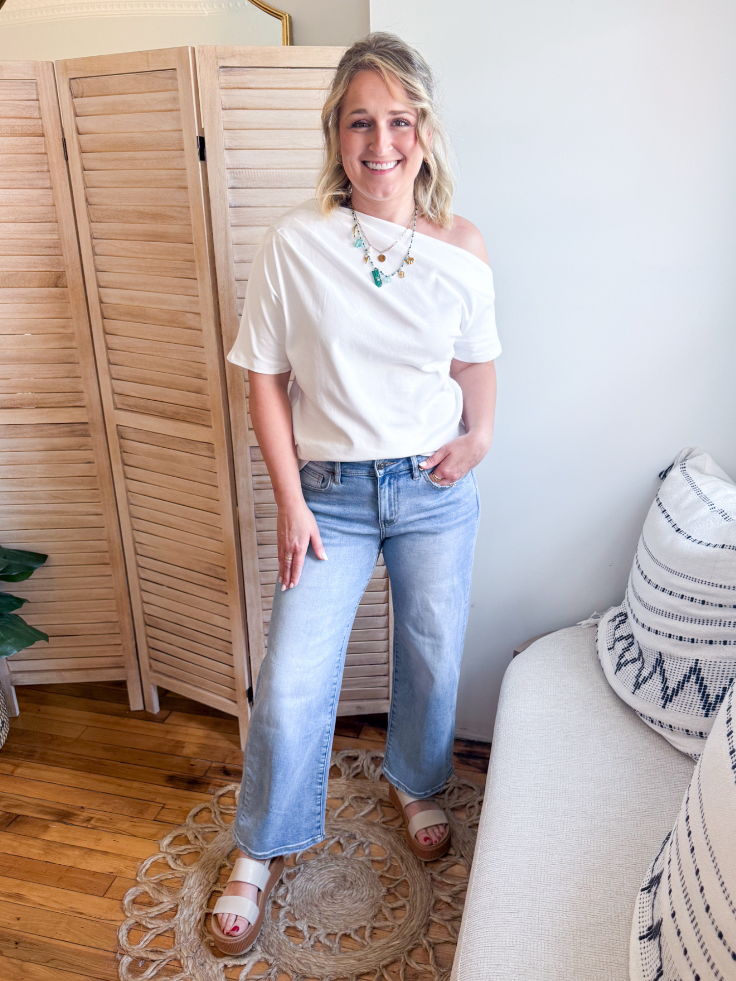 Mid Rise Straight Leg Ankle Jeans
