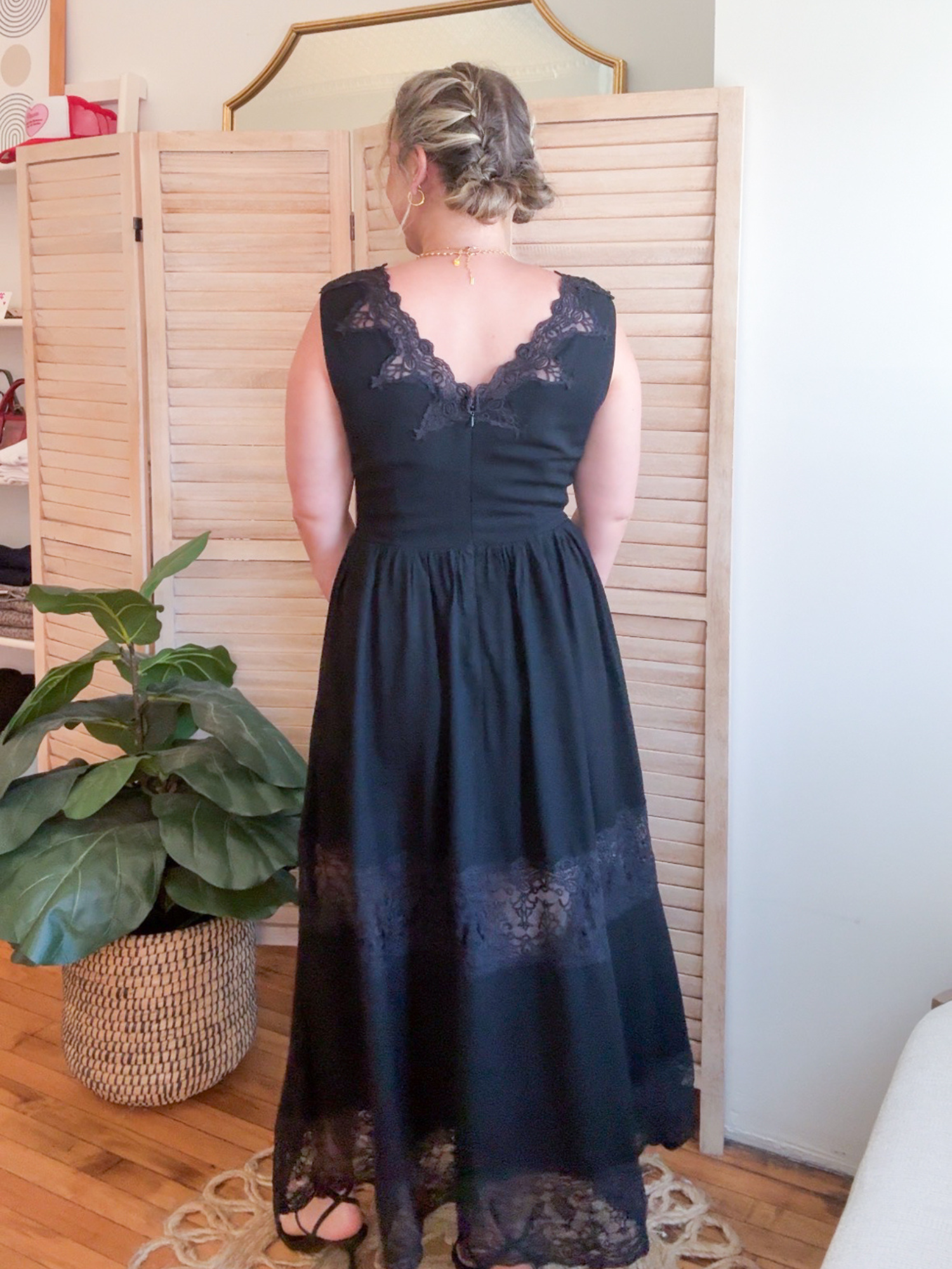 Kiersten Lace Midi Dress