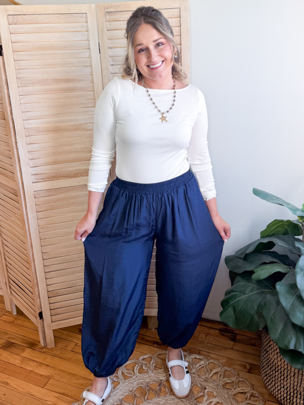 Tayla Airy Balloon Pants - Navy