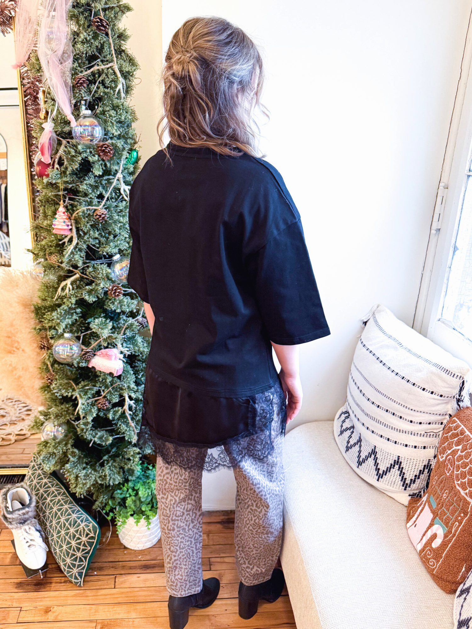 Hazel Lace Trim Tee - Black