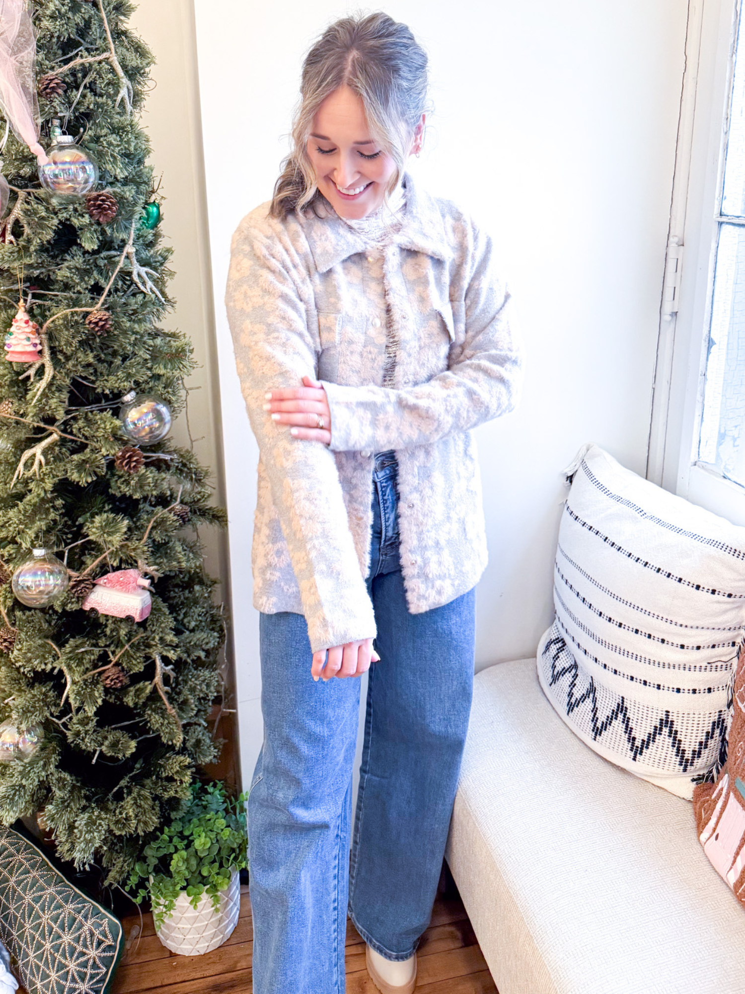 Livvy Floral Jacquard Sweater Jacket