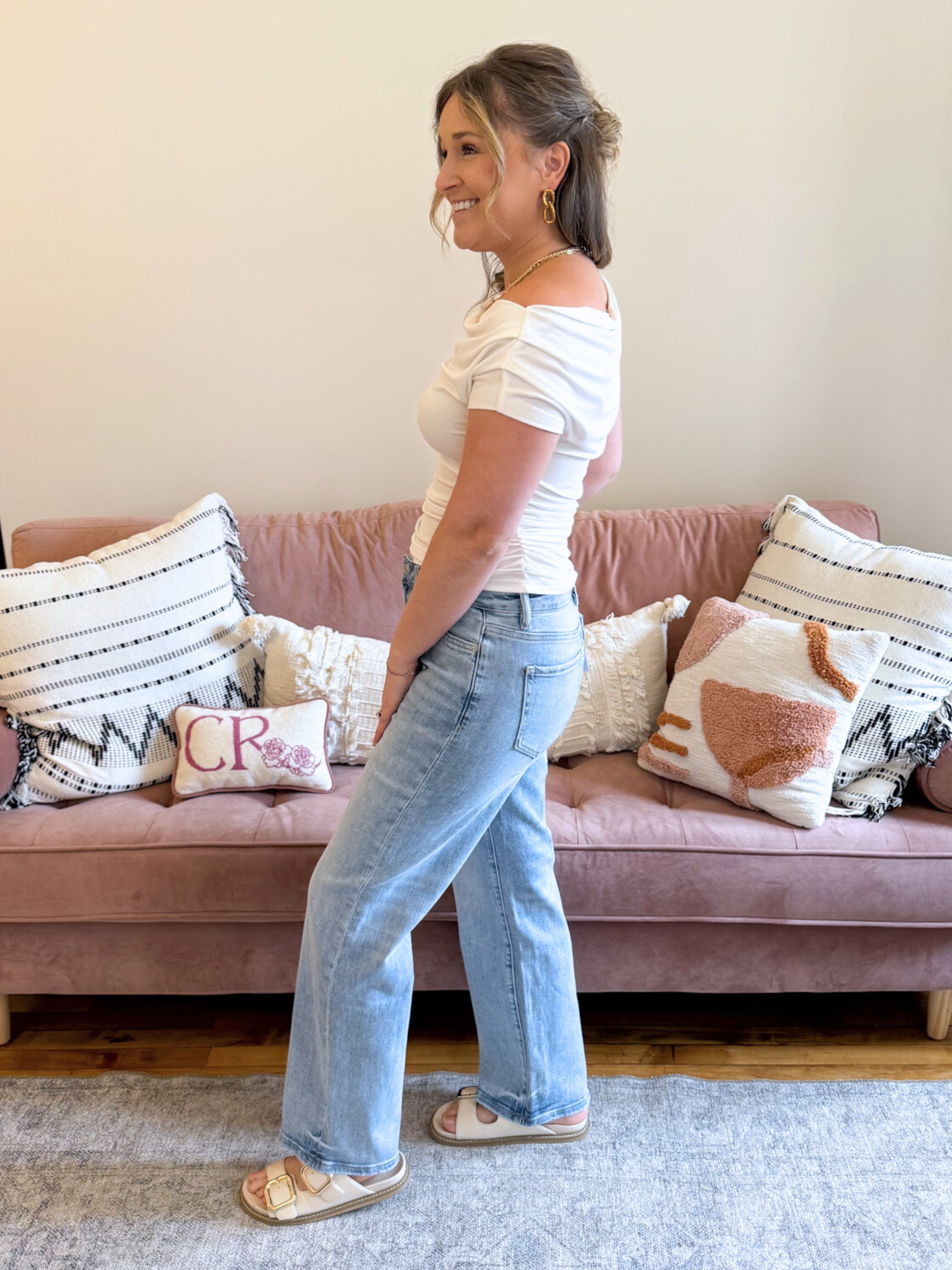 Mid Rise Straight Leg Jeans - The Collective Rose
