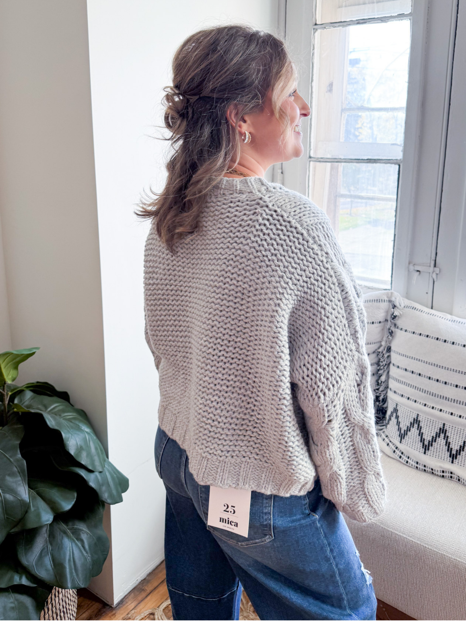 Nora Cable Knit V-Neck Sweater - The Collective Rose