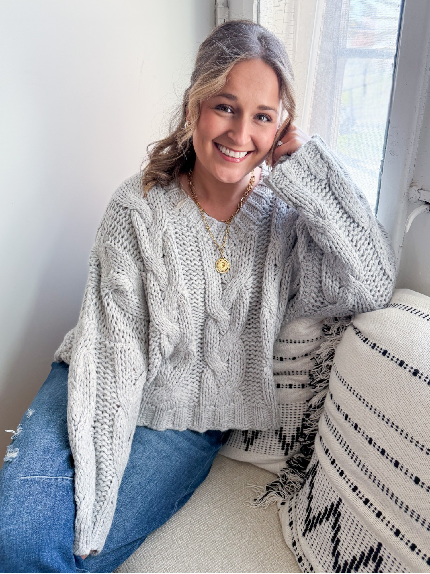 Nora Cable Knit V-Neck Sweater - The Collective Rose