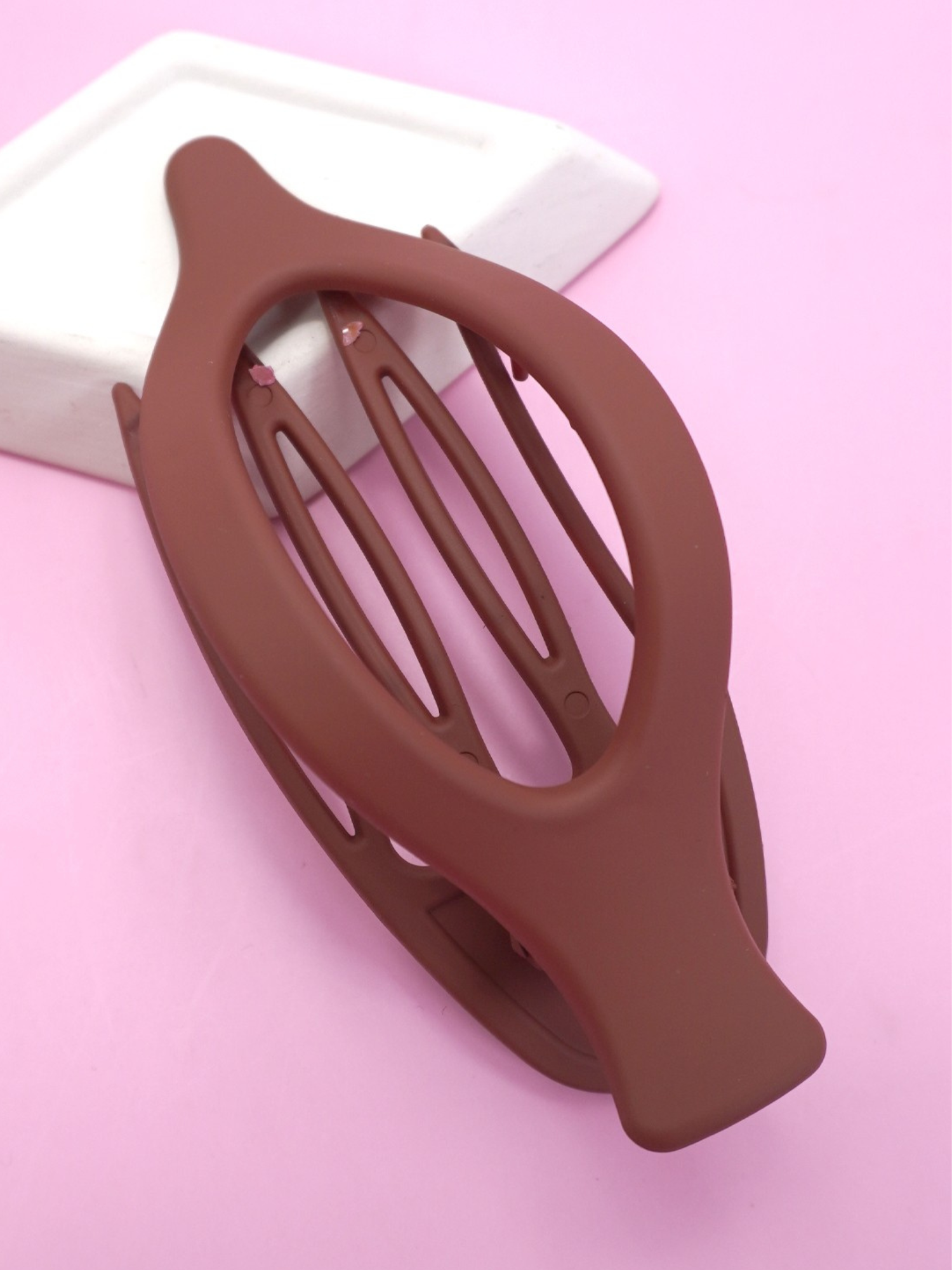 Flat Lay Hair Claw Clip