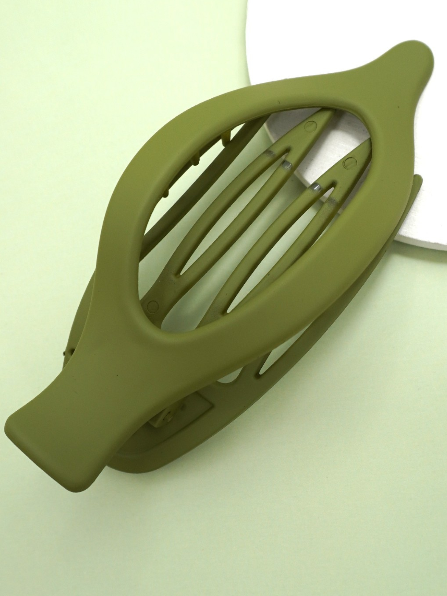 Flat Lay Hair Claw Clip